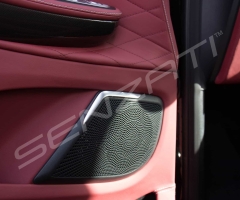 Senzati-V-Class-Jet-Class-6-Seat-Business-Plus-Model-Red-Pic-9