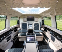 Senzati-V-Class-Jet-Class-Jet-Spec-with-Twin-Consoles-Black-Cream-Interior-Pic-2