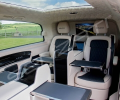 Senzati-V-Class-Jet-Class-Jet-Spec-with-Twin-Consoles-Black-Cream-Interior-Pic-5
