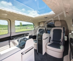 Senzati-V-Class-Jet-Class-Jet-Spec-with-Twin-Consoles-Black-Cream-Interior-Pic-7