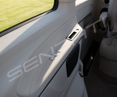 Senzati-V-Class-Jet-Class-Jet-Spec-with-Twin-Cream-Consoles-Leather-Uppers-Pic-11