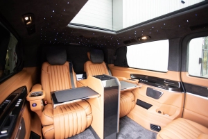 JET SPEC MODEL™ 6 SEATS