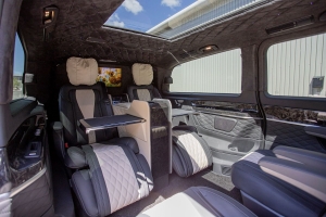 Luxury Mercedes V Class People Carriers - Jet Spec Model (6 seats) - Gallery - Senzati