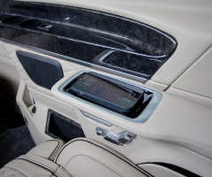 2024-VIP-V-Class-Beige-7-seat-15